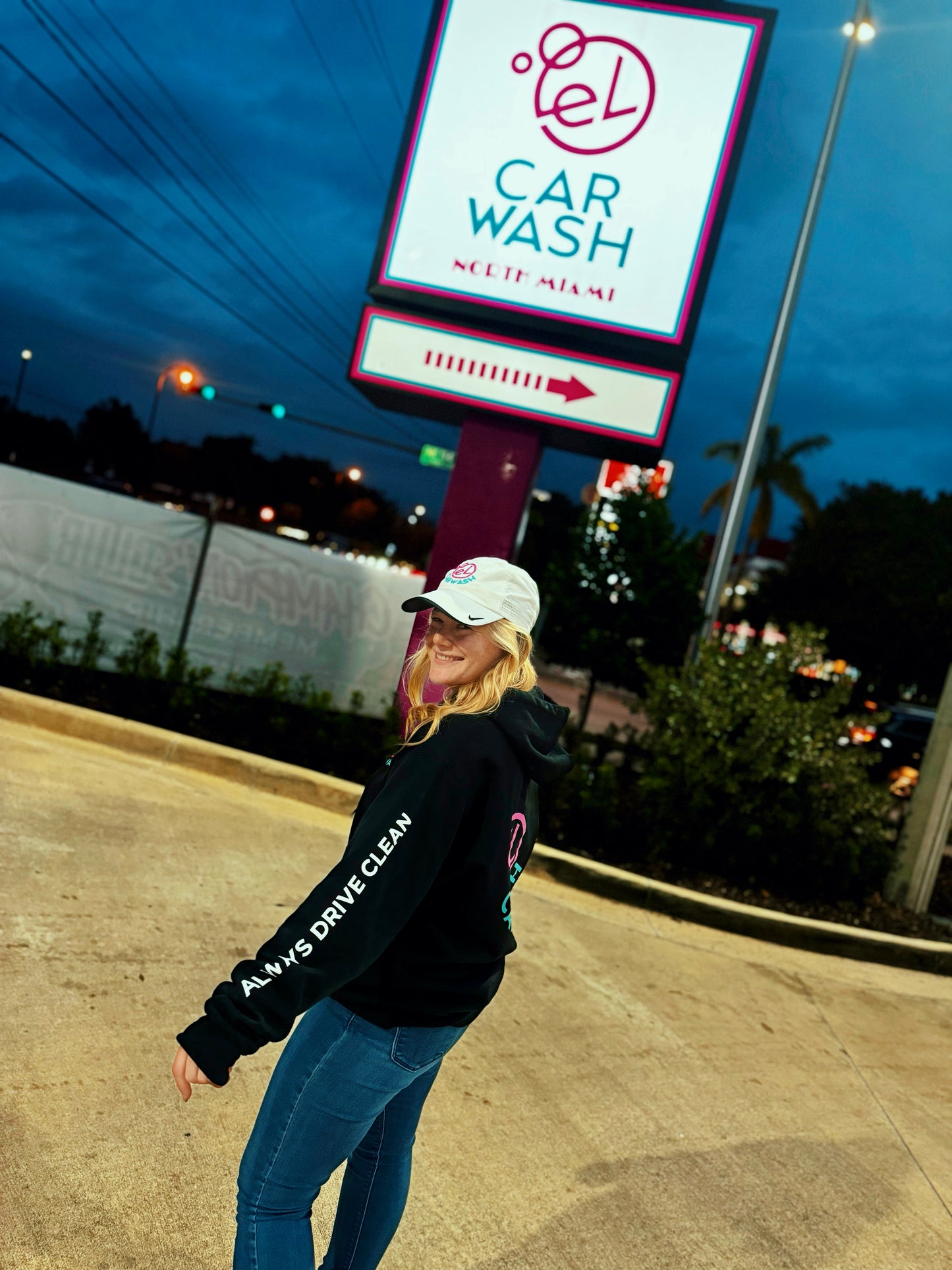 El Car Wash 'ALWAYS DRIVE CLEAN' Sweatshirt